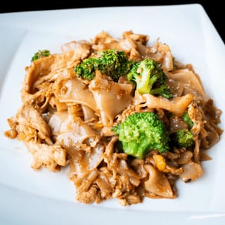Pad See Ewe
