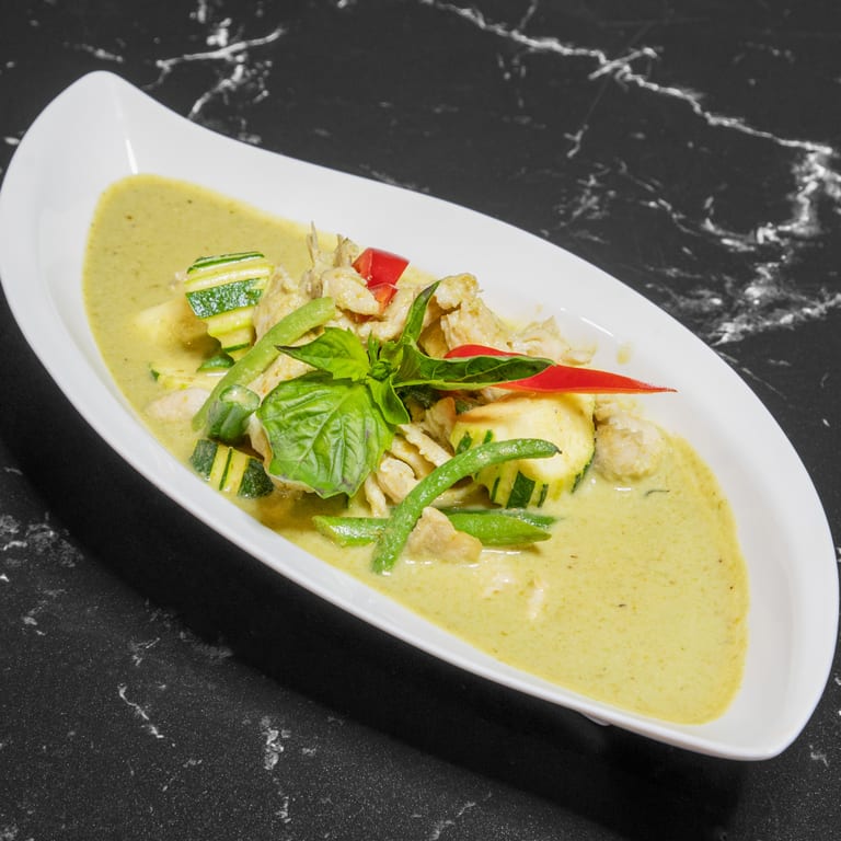 Egg-cellent Options: Thai, Asian, and Breakfast Delights